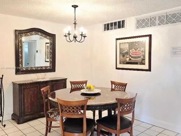 135 NE 202nd Ter N18, Miami Gardens FL 33179