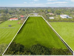 70 Sw Pl, Southwest Ranches FL 33331