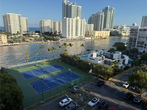 1000 Parkview Dr 1022, Hallandale Beach FL 33009