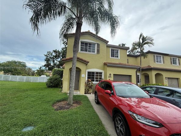 1851 SW 101st Way, Miramar FL 33025