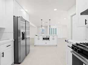 3333 Roosevelt St, Hollywood FL 33021