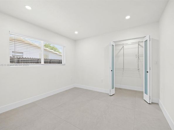 3333 Roosevelt St, Hollywood FL 33021