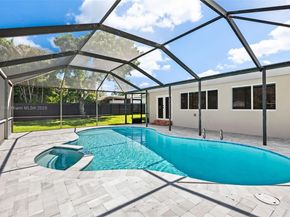 3333 Roosevelt St, Hollywood FL 33021
