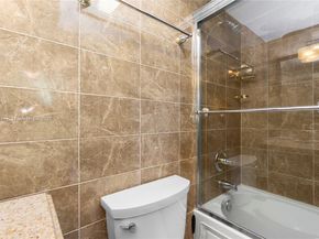 100 Lincoln Rd 811, Miami Beach FL 33139