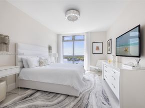 17301 Biscayne Blvd 2009, North Miami Beach FL 33160