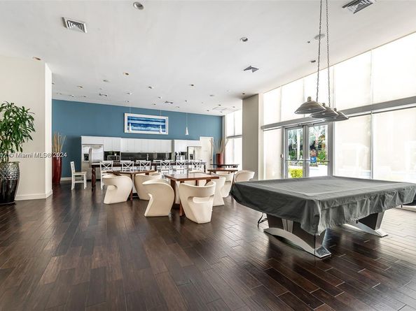 18800 NE 29th Ave 520, Aventura FL 33180