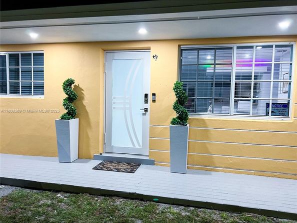 1321 NW 171st St, Miami Gardens FL 33169