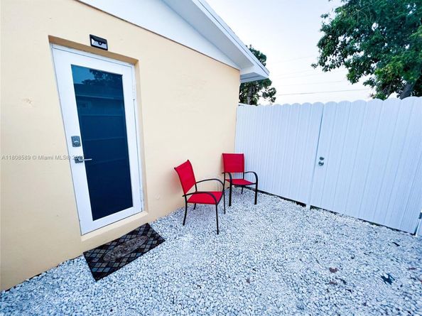 1321 NW 171st St, Miami Gardens FL 33169
