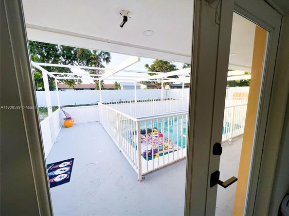 1321 NW 171st St, Miami Gardens FL 33169