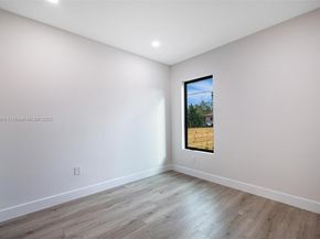 535 NW 52nd St, Miami FL 33127