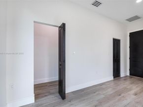 535 NW 52nd St, Miami FL 33127