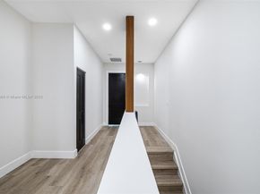 535 NW 52nd St, Miami FL 33127