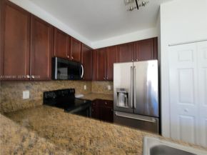 8938 SW 19th St 904, Miramar FL 33025