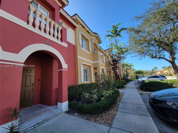 8938 SW 19th St 904, Miramar FL 33025