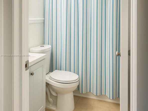 11905 NE 2nd Ave C301, North Miami FL 33161