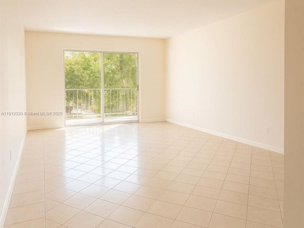 11905 NE 2nd Ave C301, North Miami FL 33161