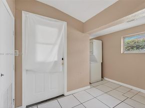 890 NW 35th Ave, Lauderhill FL 33311