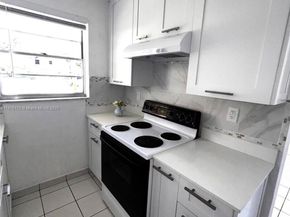 2145 Pierce St 105, Hollywood FL 33020