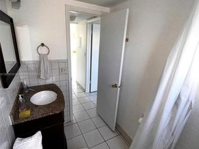 2145 Pierce St 105, Hollywood FL 33020