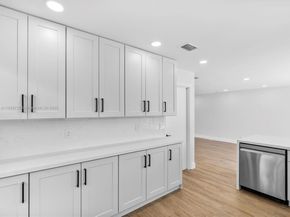 3170 NW 69th St, Fort Lauderdale FL 33309