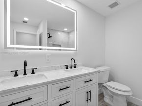 3170 NW 69th St, Fort Lauderdale FL 33309