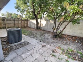 6533 Harbour Rd, North Lauderdale FL 33068