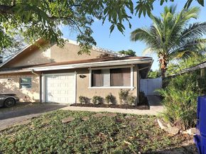 6533 Harbour Rd, North Lauderdale FL 33068