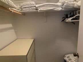 201 178th Dr 334, Sunny Isles Beach FL 33160