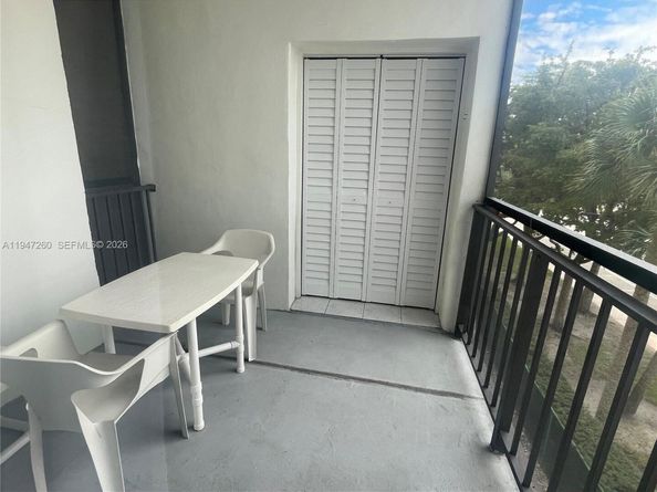 201 178th Dr 334, Sunny Isles Beach FL 33160