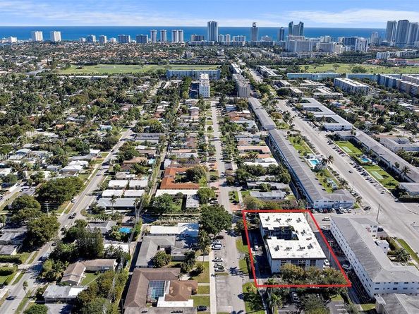 714 NE 10th St 108, Hallandale Beach FL 33009