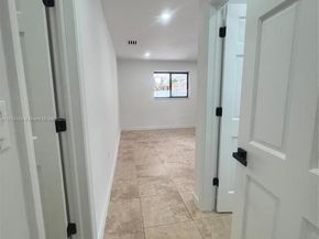 2368 / 2370 NW 33rd St, Miami FL 33142