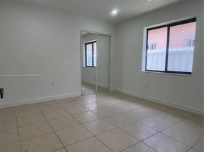2368 / 2370 NW 33rd St, Miami FL 33142