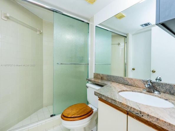 15489 N Miami Lakeway N 2023, Miami Lakes FL 33014