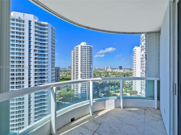 21050 Point Pl 2001, Aventura FL 33180