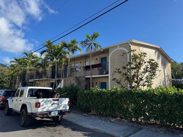 409 4th Ave N, Lake Worth FL 33460