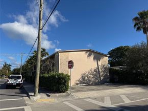 409 4th Ave N, Lake Worth FL 33460