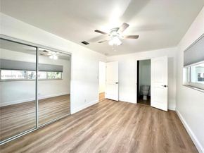 3042 Hayes St, Hollywood FL 33021
