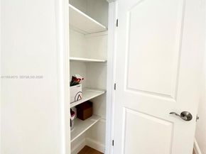 3042 Hayes St, Hollywood FL 33021