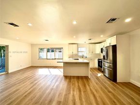 3042 Hayes St, Hollywood FL 33021