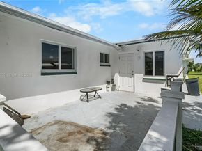 4402 NW 44th Ave, Tamarac FL 33319