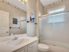 3943 Nighthawk Dr, Weston FL 33331