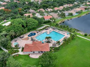 3943 Nighthawk Dr, Weston FL 33331
