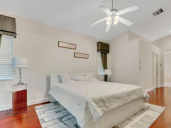 3943 Nighthawk Dr, Weston FL 33331