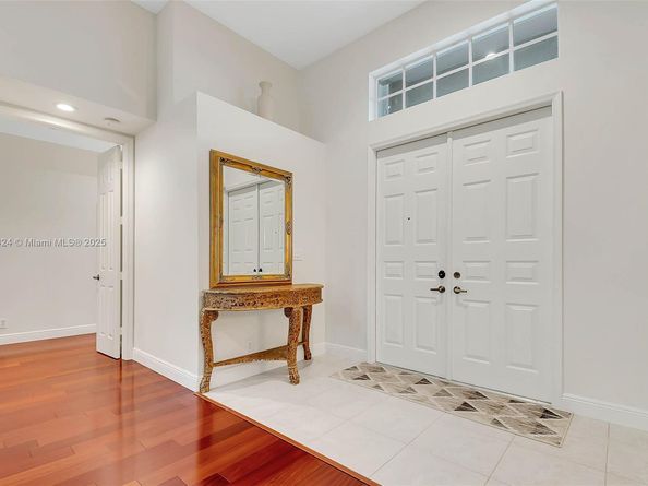 3943 Nighthawk Dr, Weston FL 33331