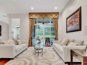 3943 Nighthawk Dr, Weston FL 33331