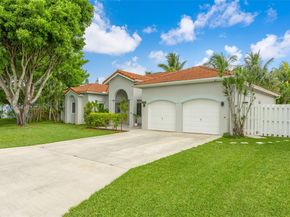 12743 SW 220th St, Miami FL 33170