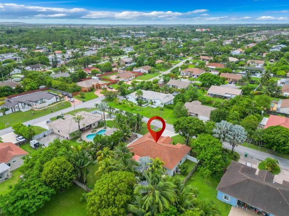 12743 SW 220th St, Miami FL 33170