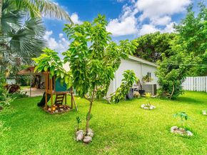 12743 SW 220th St, Miami FL 33170