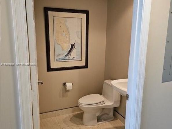 1755 E Hallandale Beach Blvd 1004E, Hallandale Beach FL 33009