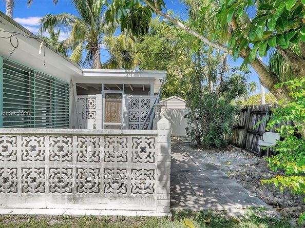 603 N 32nd Ave, Hollywood FL 33021